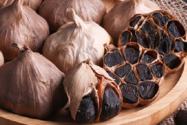 تصویر 4 از قیمت و خرید سیر سیاه صادراتی + فروش ارزان
